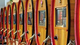 Cata de vinos y visita a La Maranzana