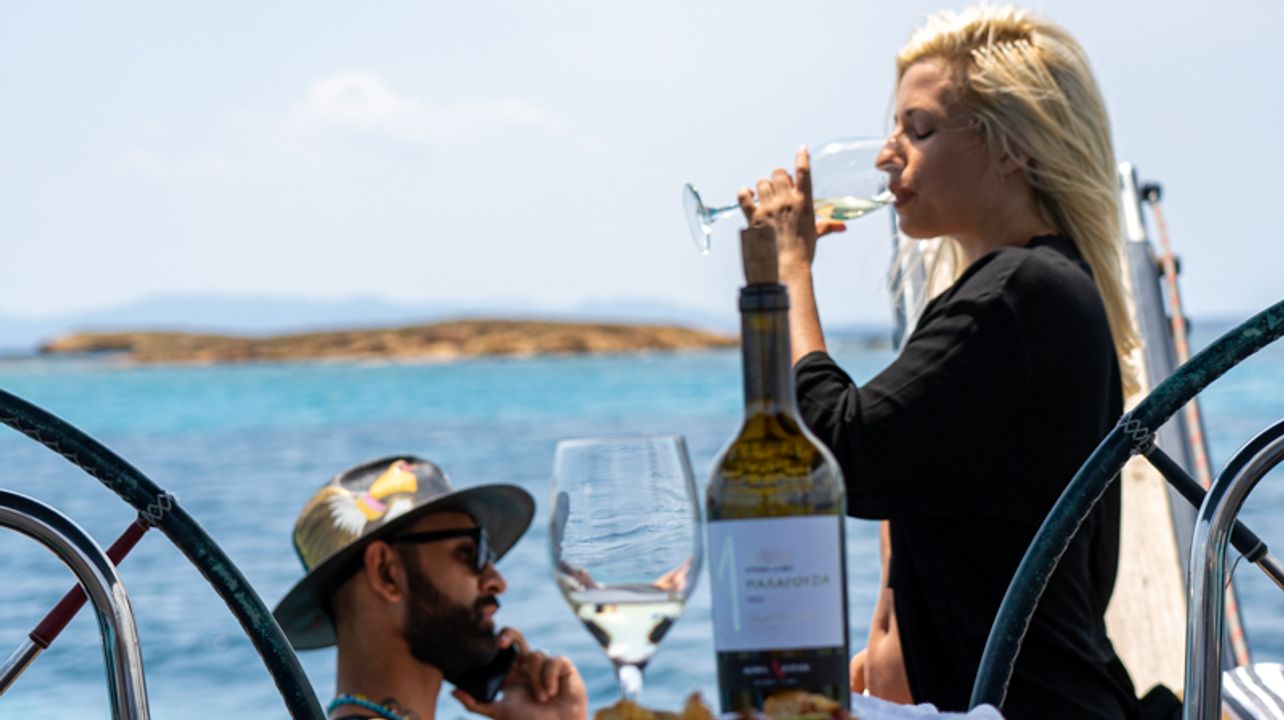 Dégustation de vins et de bières à bord, naviguez, goûtez et explorez - une expérience gastronomique