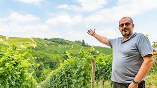 Piedmont Vineyard Tour & Wine Tasting at Poderi Vaiot