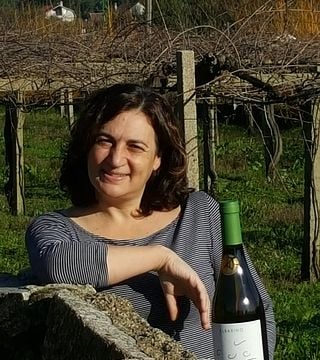 Cata de vinos con aperitivos en Corisca