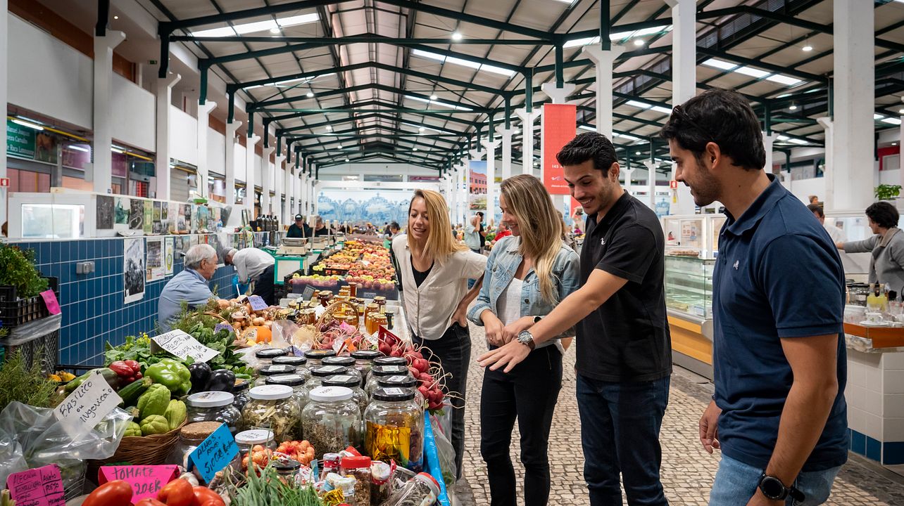 Visita a Setúbal y experiencia en bodega desde Lisboa: descubre la cultura y la gastronomía portuguesas