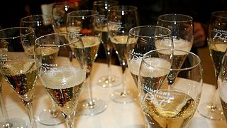 Cata de vinos y visita guiada a Champagne Yveline Prat