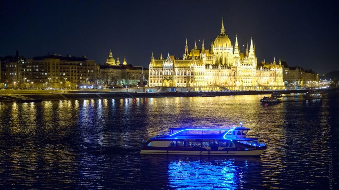 Silverline Cruises