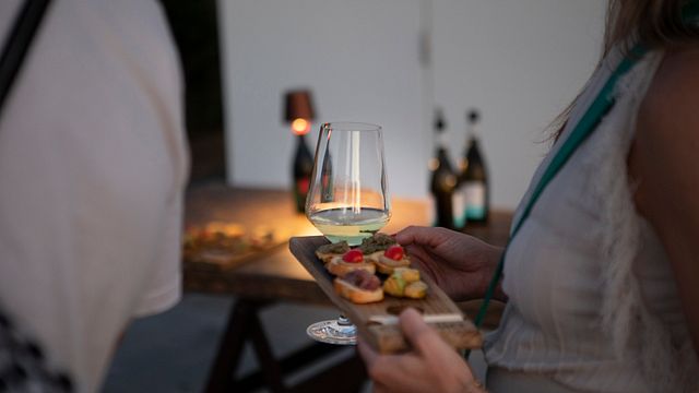 Degustación al atardecer en Tenuta Di Castellaro
