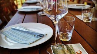 Vinprovning och rundtur på Vino Jarc