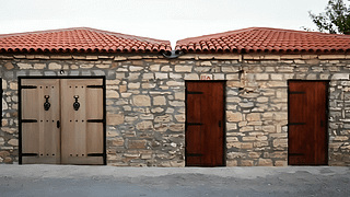 Visita guiada à adega e degustação de vinhos