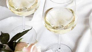 Quatro taças Franciacorta em Monzio Compagnoni