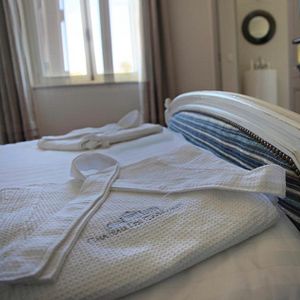 Escapada de vino en las suites y apartamentos del Château Les Carrasses