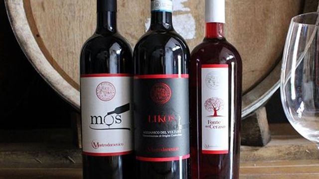 Degustação na Caverna Tuff: Uma Jornada de Vinho e História