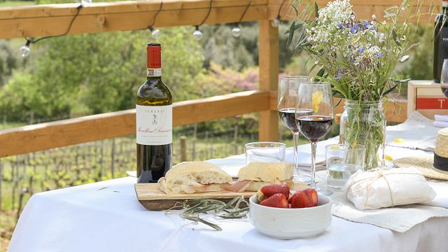 Wo Wein auf toskanische Tradition trifft: Verkostungsmittagessen