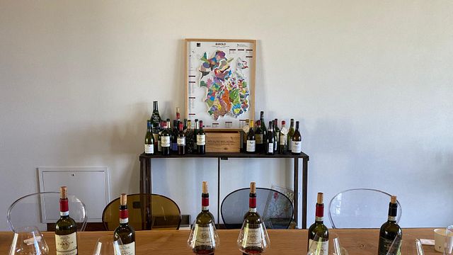 Entdecken Sie Langhe mit einem lokalen Weinexperten