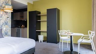 Hotel Stay at Château de Tauziès