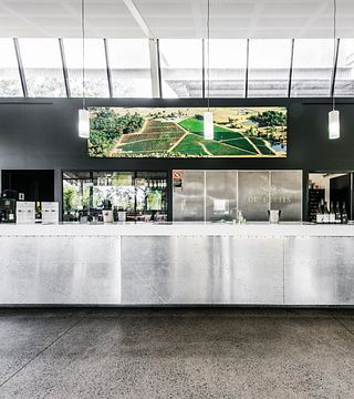 Cata de vinos y visita guiada en De Iuliis Wines
