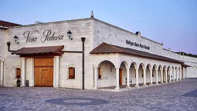 Bodegas Hnos. Pérez Pascuas - Viña Pedrosa