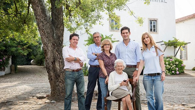 Quinta das Cerejeiras visita al interior de la Casa Abel Pereira da Fonseca y Cata de Vinos con un Familiar