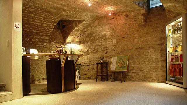 Domaine Denis Race - Family-Owned Chablis Winery