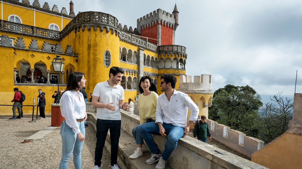 Sintra mit Pena-Palast und Weintour ab Lissabon