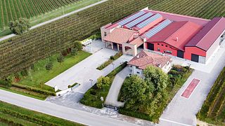 Degustação de vinhos premium no Le Carline
