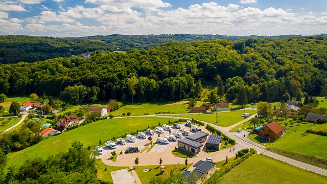 Hažić Wine Camp – dégustation de vins avec hébergement