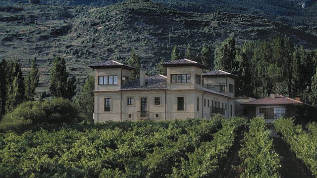 Bodegas Puelles Winery