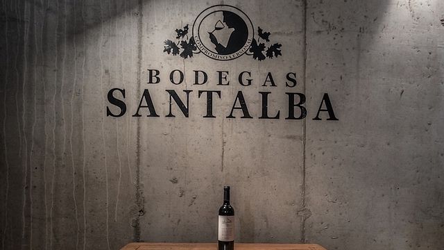 Cata y visita de vinos en Santalba