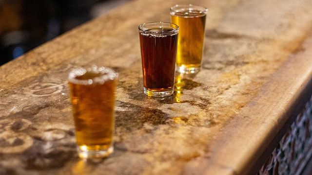 Tour de tapas e vinhos tradicionais em Málaga