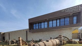 Kartli Vineyard Tour & Premium Wine Tasting