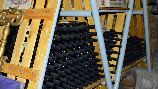Beliebte Weinprobe und Tour im Weinkeller der Familie Iliaseuli