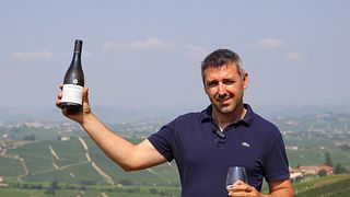 Expérience de dégustation de vins et de peinture sur vin