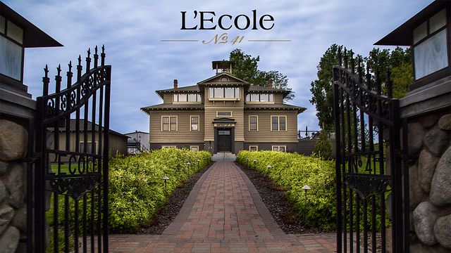 Degustação de vinhos e visita guiada na L'Ecole No 41