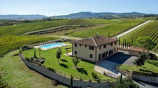 VILLE E APPARTAMENTI ALLA BADIA DI MORRONA - TOSCANA