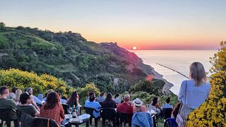 Marche Sunset Wine & Aperitif Soirée