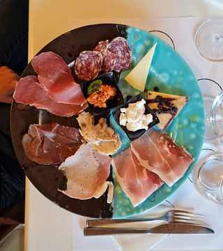 Umbria Wine Lovers Tour l Montefalco & Bevagna l Small Group experience