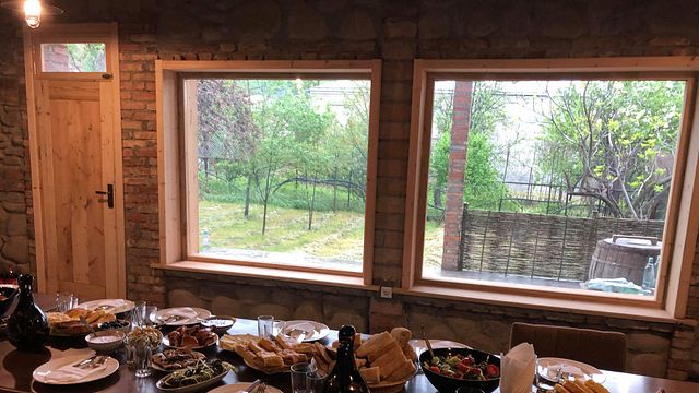 Weinprobe & Mittagessen im Weinberg des Familienweinguts Juso's