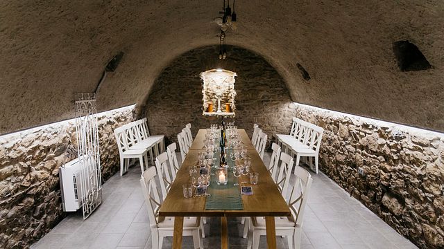 Cata de vinos en la finca Szaszi