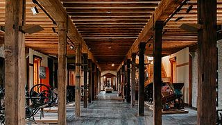 Cata de vinos "El Señor de Otazu" y tour en Bodega Otazu