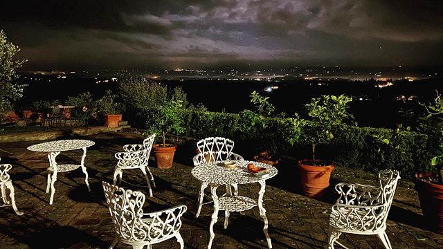 Vinprovning och rundtur på Villa Il Pozzo