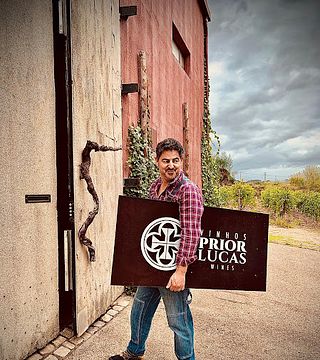 Vinupplevelse och berätta historier | Tidigare Lucas Wines