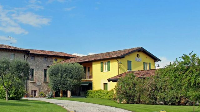 Bo på Cascina Le Preseglie Apartments