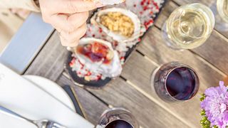 Gourmet-Austern und Weinbegleitung im Cavalli Estate