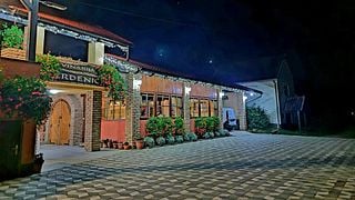 Cata de vinos y visita guiada en Vinarija Trdenić