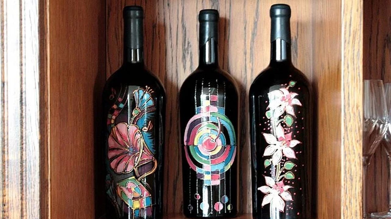 Experiencia privada de vino en la bodega Edoardo Miroglio