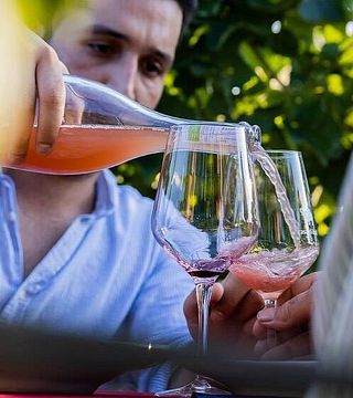 Dégustations et visites de vignobles à la Casa Di Baal