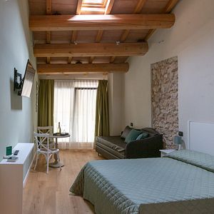Ferme prestigieuse dans la cave avec piscine de la cave La Pria