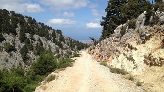 Explore as Montanhas Brancas de Creta