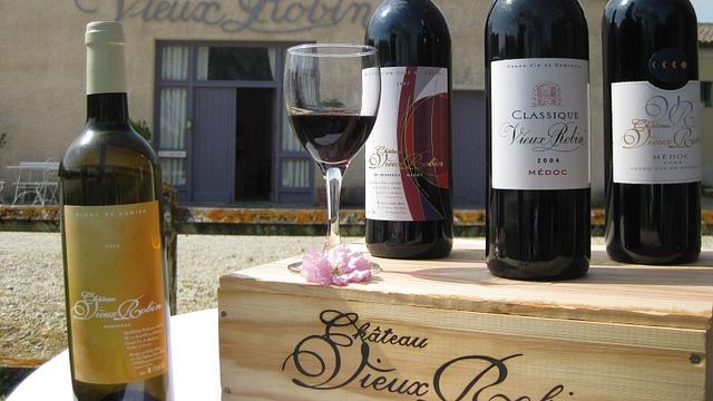 Degustazione di vini e visita allo Château Vieux Robin