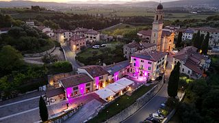 Castrum: A Scenic Wine Experience