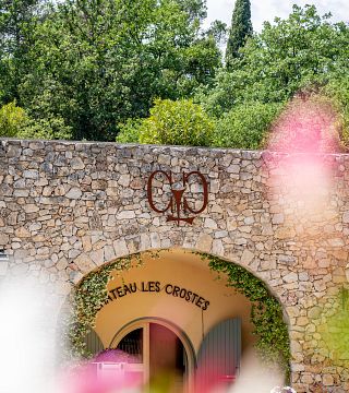 Château les Crostes