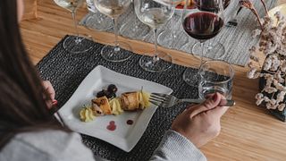 Sunset tour, wine tasting and dinner at Etna Urban Winery