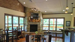 Weinprobe und Tour bei Roaring River Vineyards